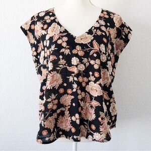 Ana | A New Approach Black Floral Cap Sleeve Top Size‎ Large